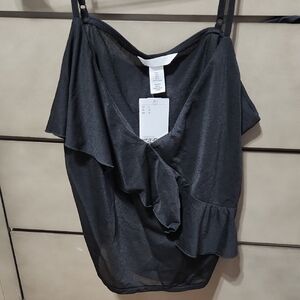 H & M Ladies Ruffle Sleeveless black Top